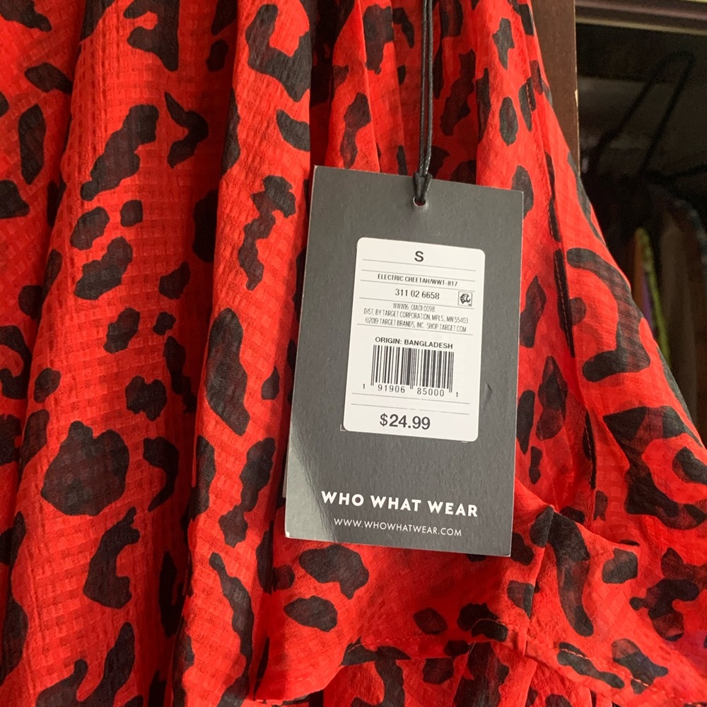 Red Leopard top - Picture 2 of 3